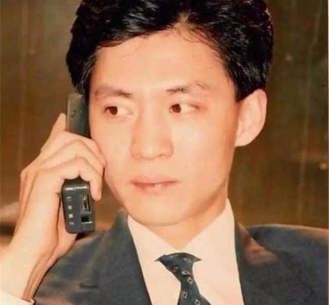 华为手机删除不了电话号码
:中国第一个买手机的人，号码随便挑，他偏偏选了这个号码，真牛！
