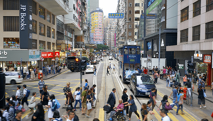 华为手机5黑屏怎么办
:香港人口连续三年负增长，流失18.7万人的原因有哪些？