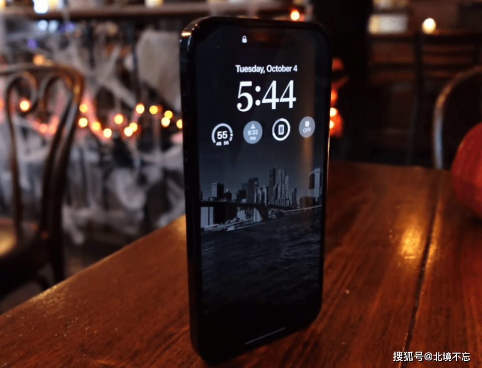苹果13韩版全新手机:iPhone14ProMax利润曝光，看完对比后，感觉突降1500元不算良心