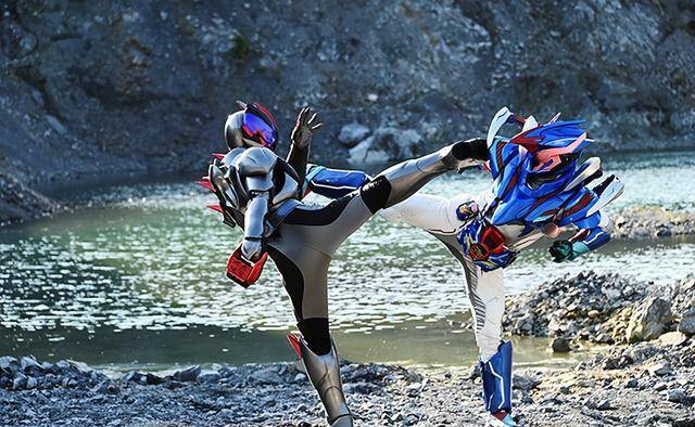 苹果骑士无敌版下载
:假面骑士revice战力排行：五五开战神门田究极礼拜四无人能敌-第3张图片-太平洋在线下载