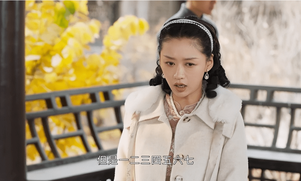 桃花影视苹果版
:“数字小姐”怼戏骨，流量小生转战话剧，电视剧成观众“嘴替”，为啥不被待见？