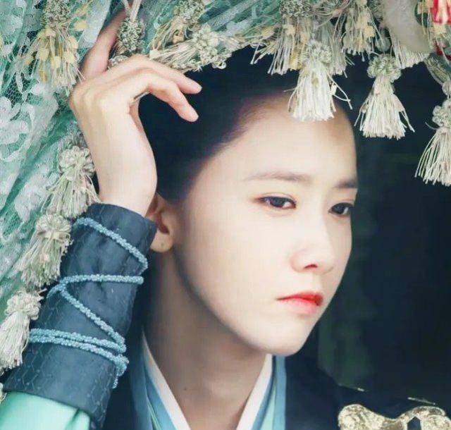 小苹果全部韩文版
:韩国女星出演古装剧，这位来出演天下第一美女，让人觉得实至名归