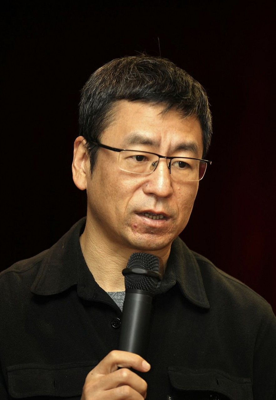 批判手机上瘾的新闻对玩手机上瘾的孩子该说些什么-第2张图片-太平洋在线下载